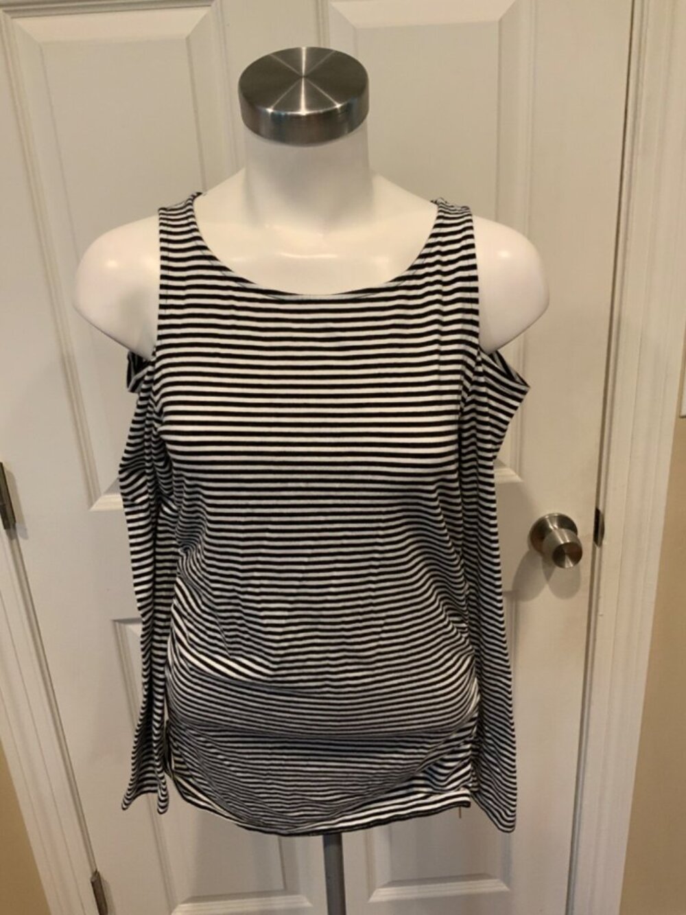 Michael Kors Black & White Striped Cold Shoulder Shirt W/ Side Zip, Size M